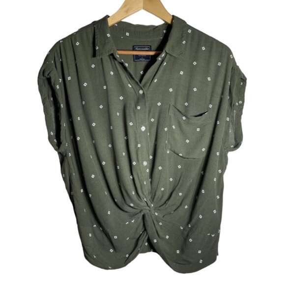 Abercrombie & Fitch Olive Green Collared Short Sleeve Twist Front Blouse Size L - Picture 1 of 6